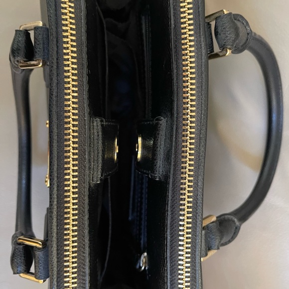 Michael Kors Handbag with detachable strap - Picture 7 of 9